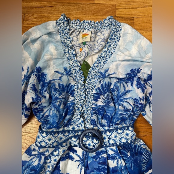 FARM RIO ANTHROPOLOGIE Blue Floral V-Neck Romper with Belt - Picture 6 of 12